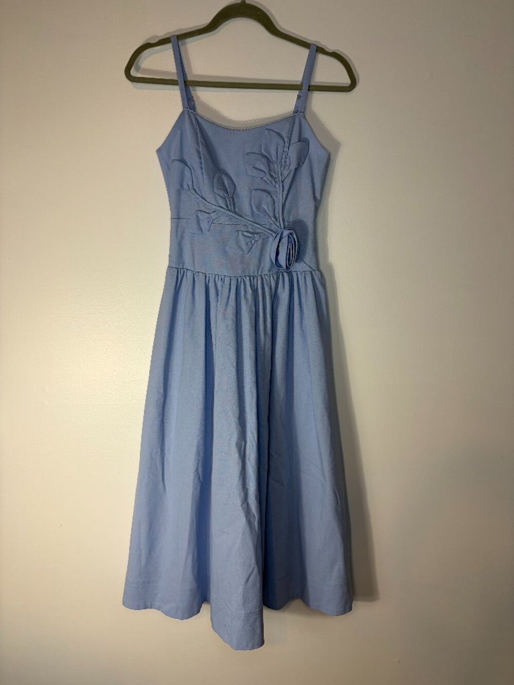 Moon River Anthropology 3D Floral Sleeveless Midi Dress (NWOT)